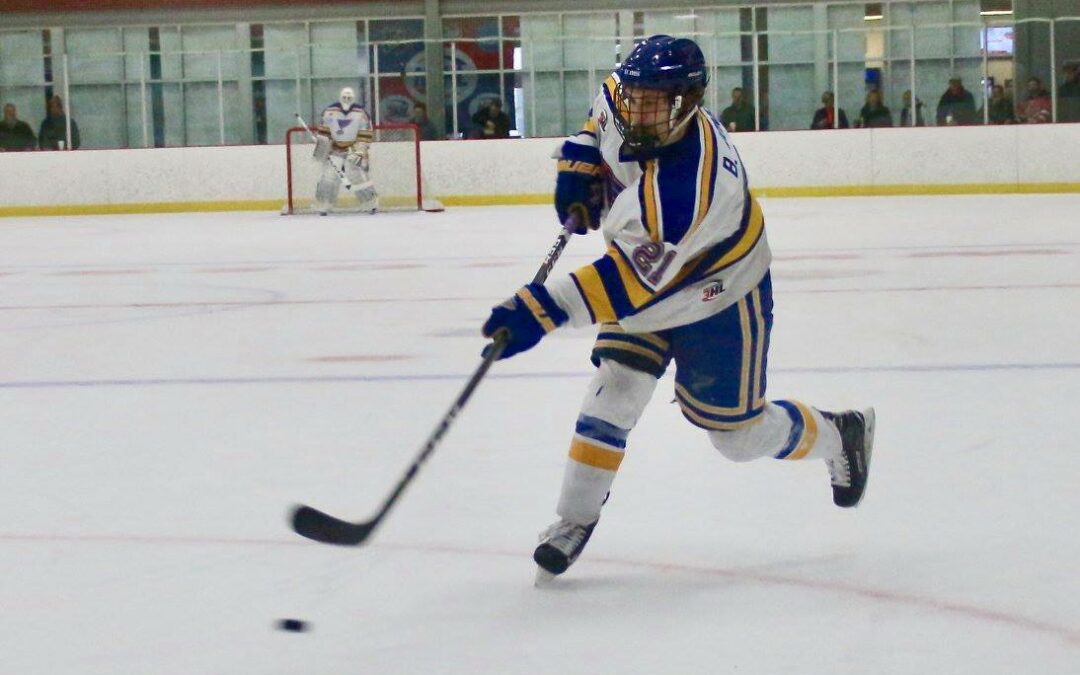 ST. LOUIS DEFENSEMAN JONES MAKES COLLEGE COMMITMENT